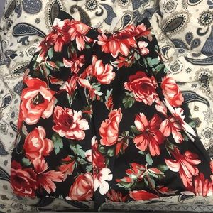 BLACK AND RED FLOWER PRINT SKIRT